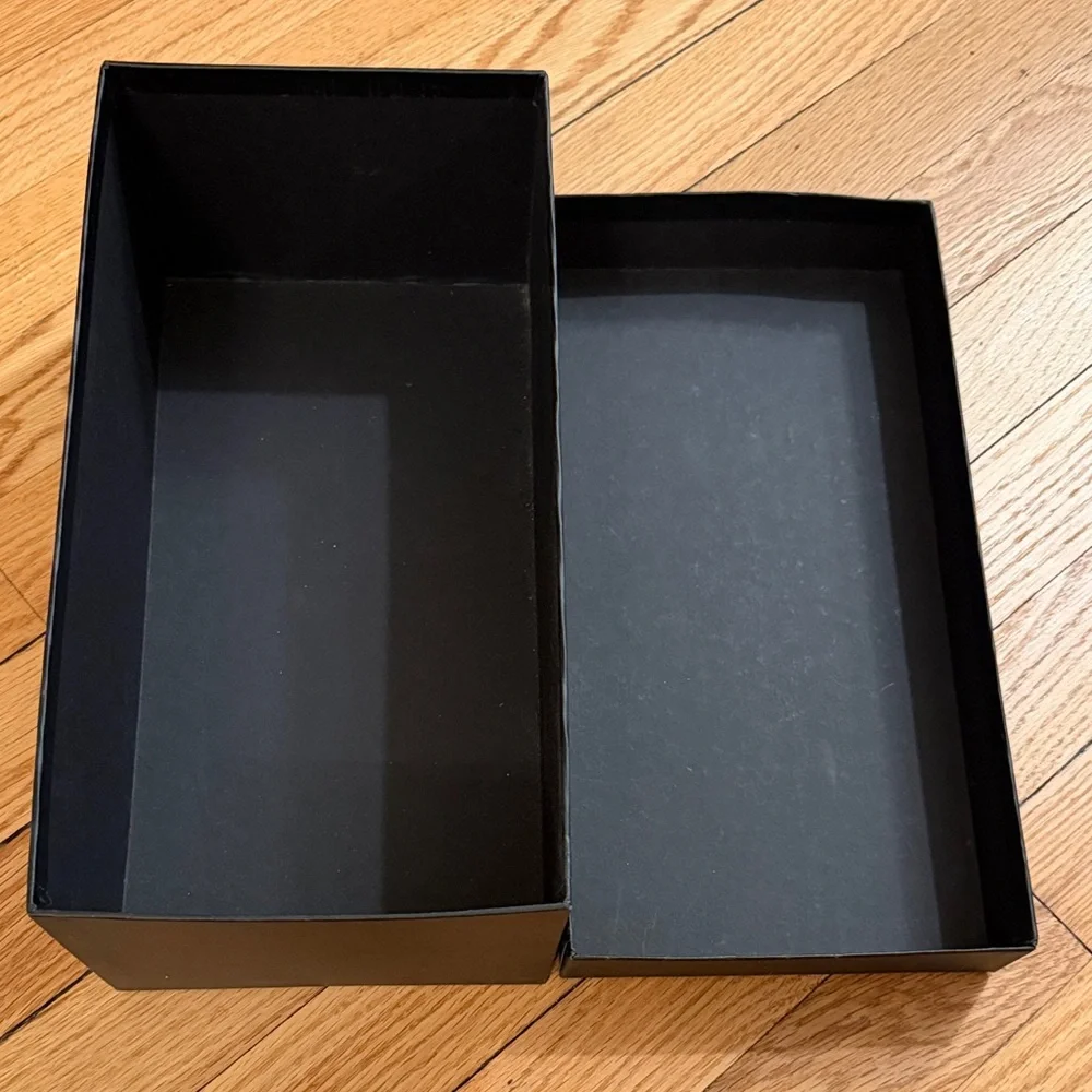 Dolce & Gabbana Elegant Black Box